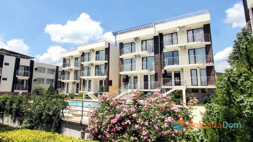 New Line Village. Foto des Komplexes 2