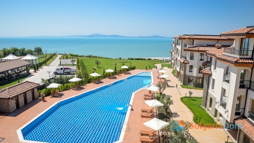 Burgas Beach Resort 1§2. Photo of the complex 1