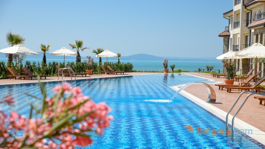 Burgas Beach Resort 1§2. Photo of the complex 4