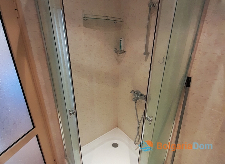 Two-room apartment with a large terrace. Photo 6