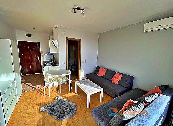 Студія з видом на басейн у великому комплексі. Фото 9 Студія з видом на басейн у великому комплексі. Фото 9