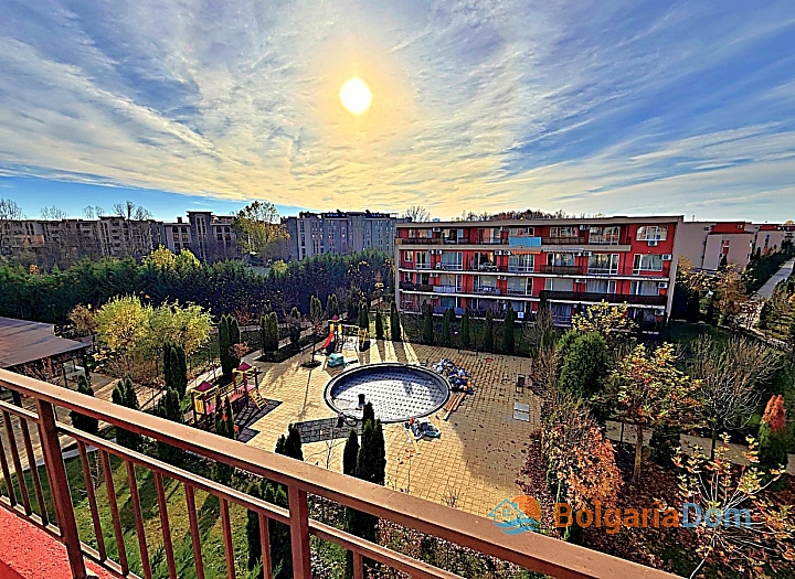 Студія з видом на басейн у великому комплексі. Фото 3 Студія з видом на басейн у великому комплексі. Фото 3