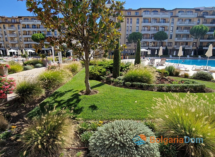 Spacious apartment in a large complex. Photo 6