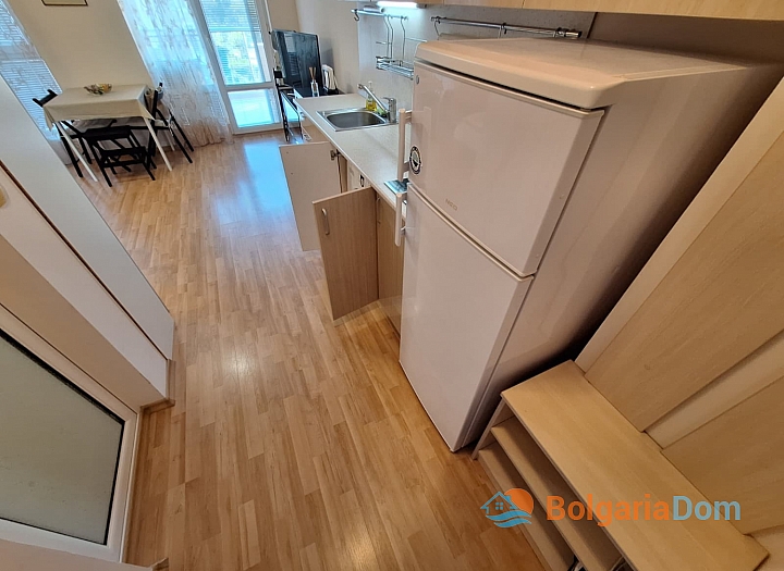 Excellent studio with pool view in a good complex. Photo 19