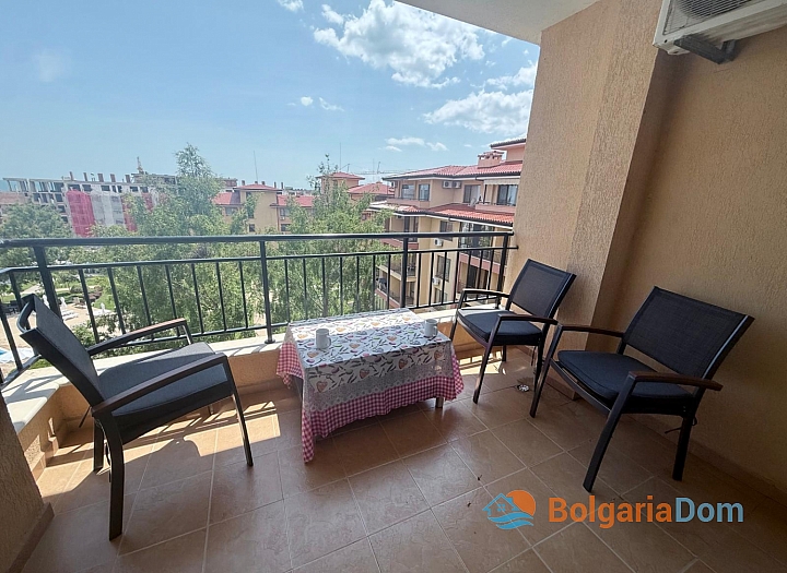 Spacious apartment with sea view in a large complex. Photo 11