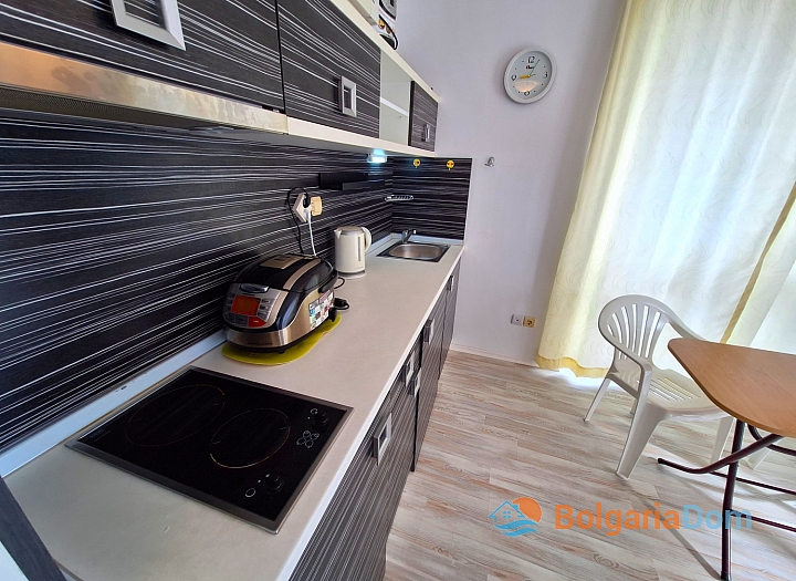 Bright apartment 200 meters from the luxurious beach. Photo 17