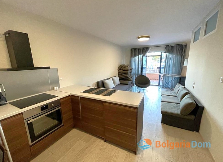 Drei-Zimmer-Wohnung in Strandnähe. Foto 1