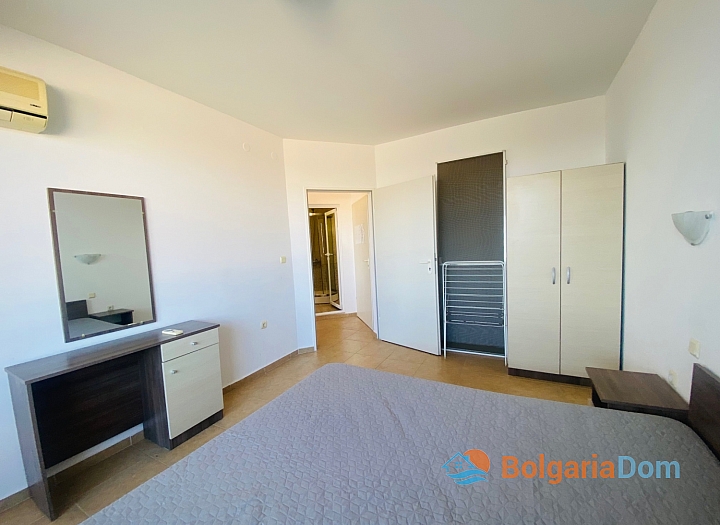 Nice apartment in a quiet place on the first line. Photo 12