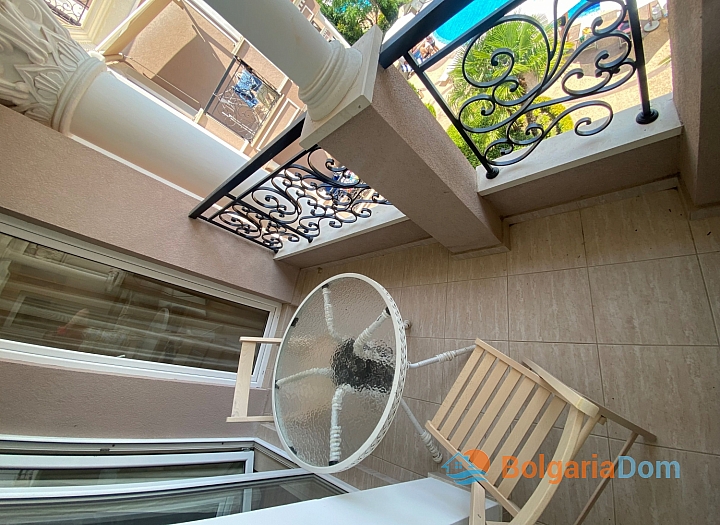 Apartament z widokiem na basen w luksusowym kompleksie. Zdjęcie 8
