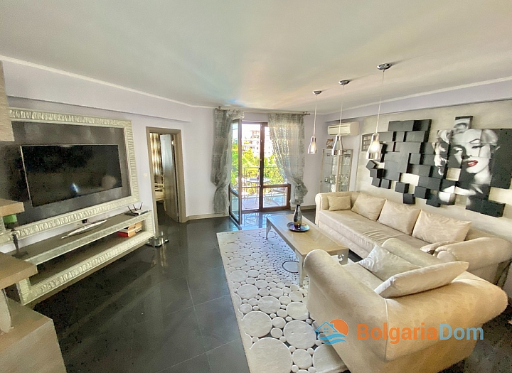 Mezonetový apartmán se 4 ložnicemi v komplexu Esteban. Foto 8