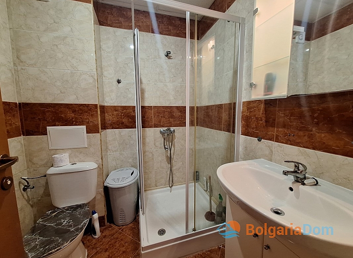 Квартира с двумя спальнями в большом комплексе. Foto 15