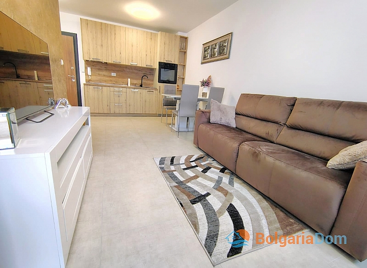 Wunderschöne Wohnung in einem privaten Gebäude mit Blick auf den Pool in einer erstklassigen neuen Anlage. Foto 1