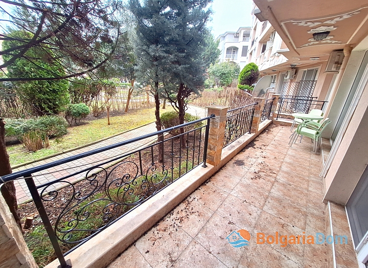 Ausgezeichnete Wohnung in einer schönen Anlage in Nessebar. Foto 8