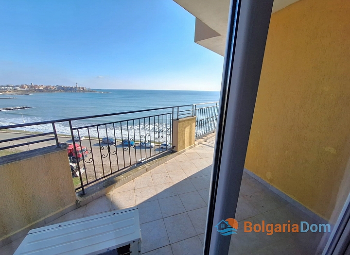 Квартира с панорамным видом на море на первой линии. Фото 18