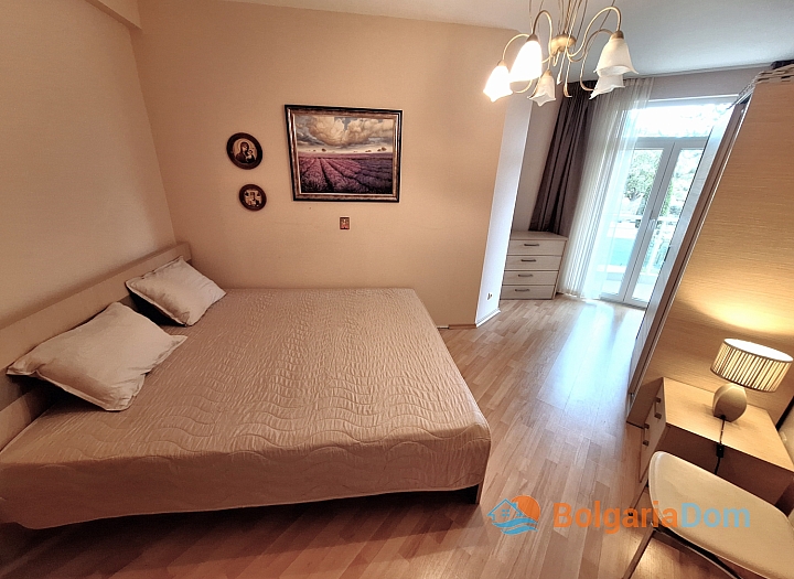 Large apartment with sea view on the first line. Photo 5