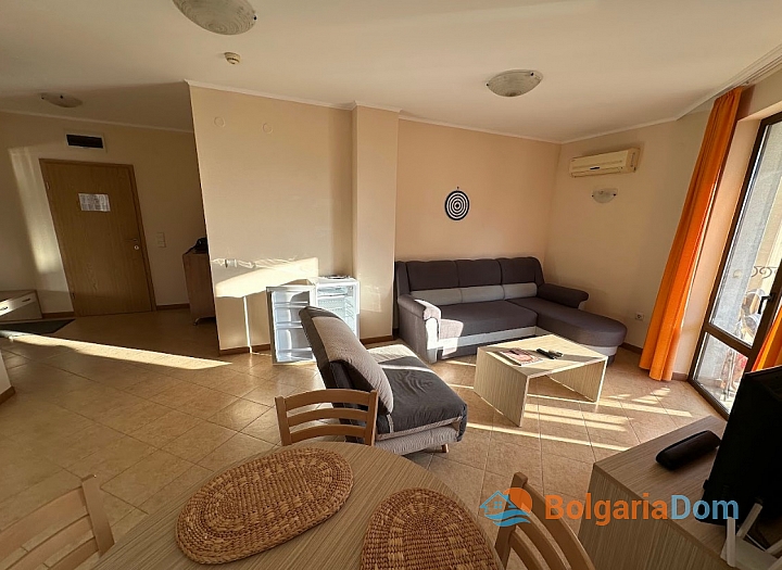 Apartment with a beautiful balcony in an excellent complex. Photo 2