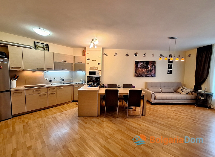 Apartment with sea view on the first line. Photo 1