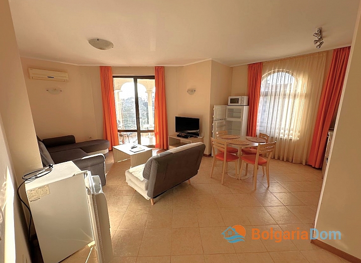 Apartment with a beautiful balcony in an excellent complex. Photo 7