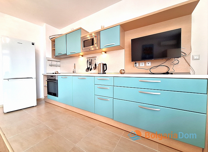 Piękny dwupokojowy apartament 300 metrów od plaży. Zdjęcie 12