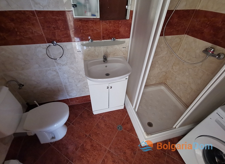 Apartmán s výhledem na moře ve velkém komplexu. Foto 15
