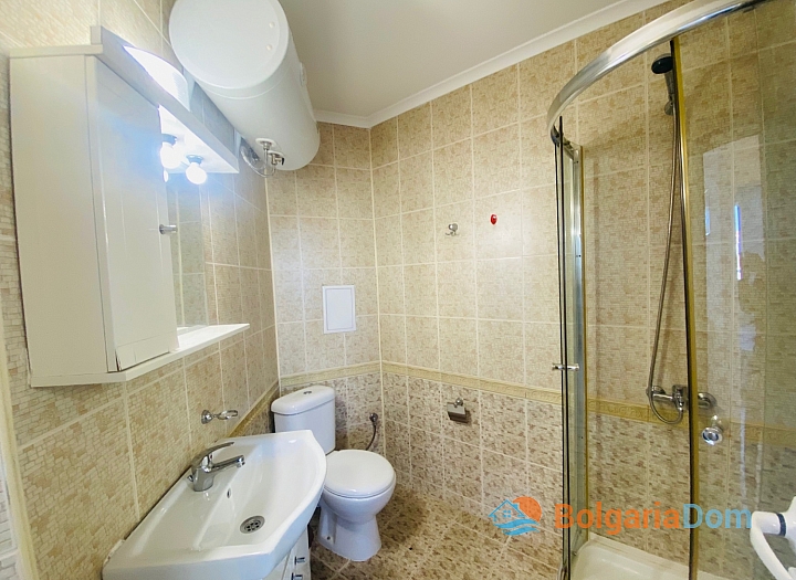 Nice apartment in a quiet place on the first line. Photo 6