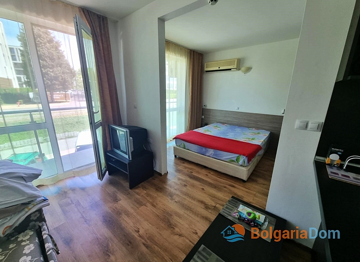 Apartment in the Burgas quarter 350 meters from the sea. Photo 14