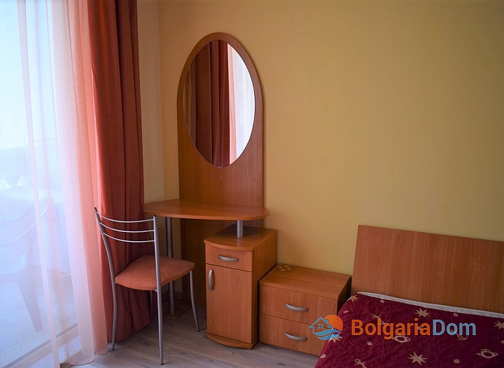 Двухкомнатная квартира в элитном комплексе на Солнечном берегу в Болгарии. Фото 13