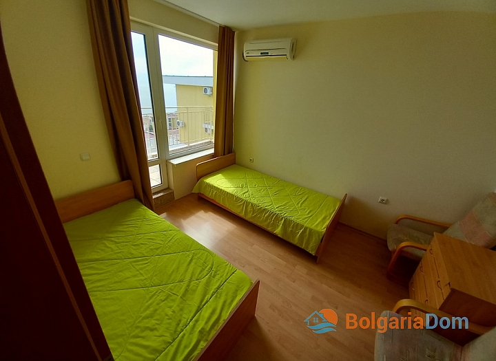 Large apartment with sea view!. Photo 6