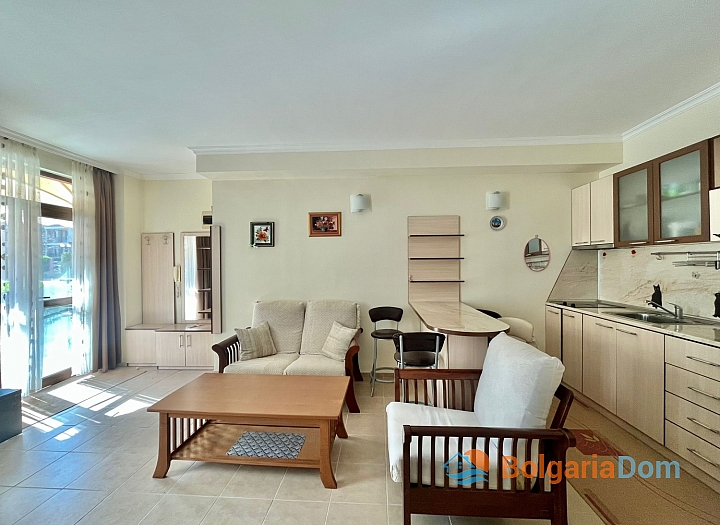 Pěkný apartmán v centru Sveti Vlas. Foto 1