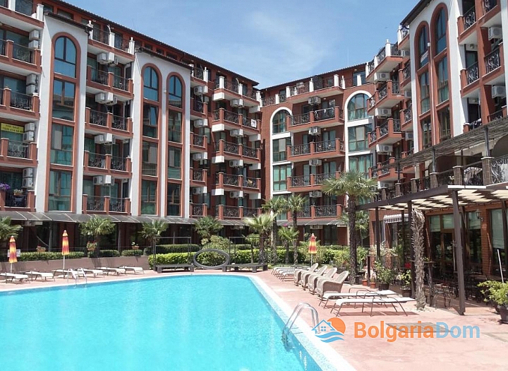 Luxurious three-room apartment in Nessebar with stunning views. Photo 13