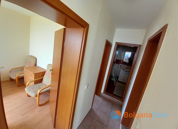 Large apartment with sea view!. Photo 8