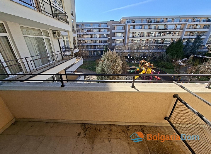 Apartament z widokiem na basen w dużym kompleksie. Zdjęcie 7 Apartament z widokiem na basen w dużym kompleksie. Zdjęcie 7