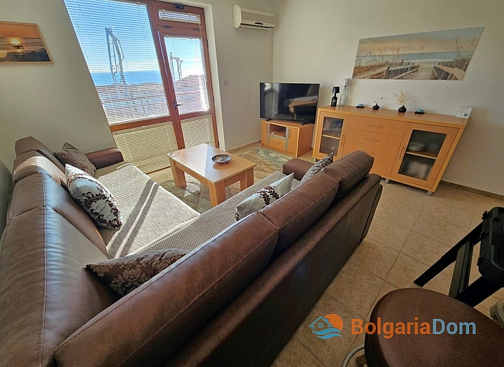 Vynikající apartmán s výhledem na moře a parkováním v centru Sveti Vlas. Foto 12