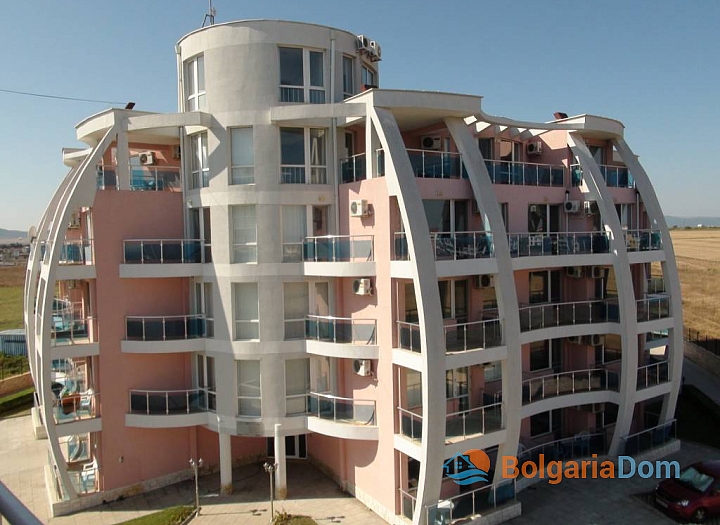 Недорогая квартира с видом на море в Равде. Фото 17