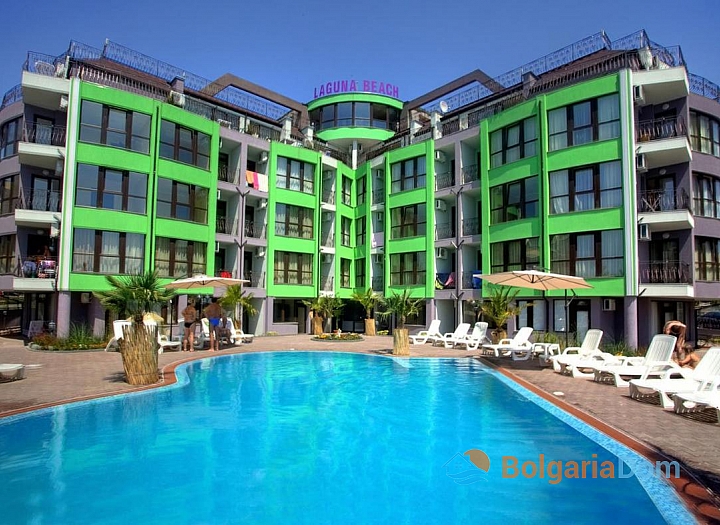 Apartment with sea view 100 meters from the beach. Photo 1