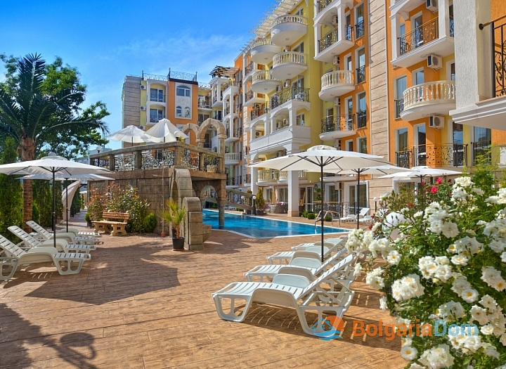 Роскошный трехкомнатный апартамент в центральной части Солнечного берега. Фото 22 Роскошный трехкомнатный апартамент в центральной части Солнечного берега. Фото 22