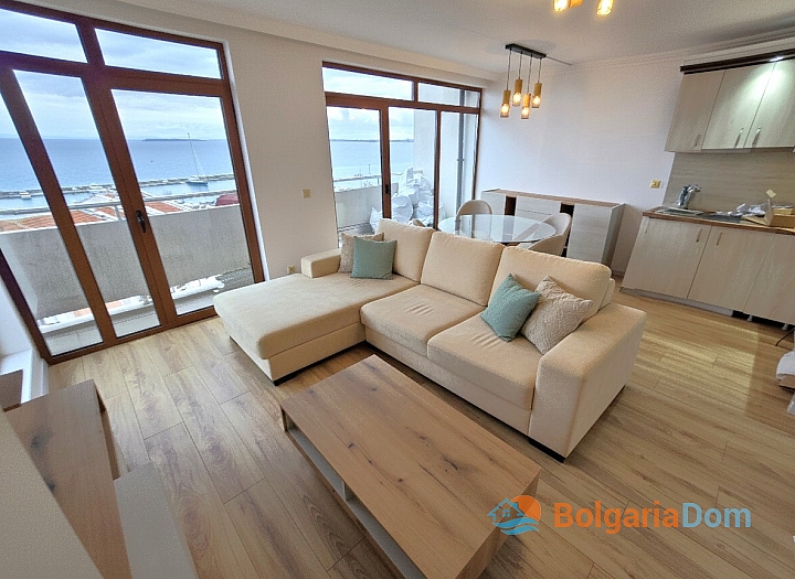 Apartmán s výhledem na moře a luxusní terasou v centru Sveti Vlas. Foto 1 Apartmán s výhledem na moře a luxusní terasou v centru Sveti Vlas. Foto 1