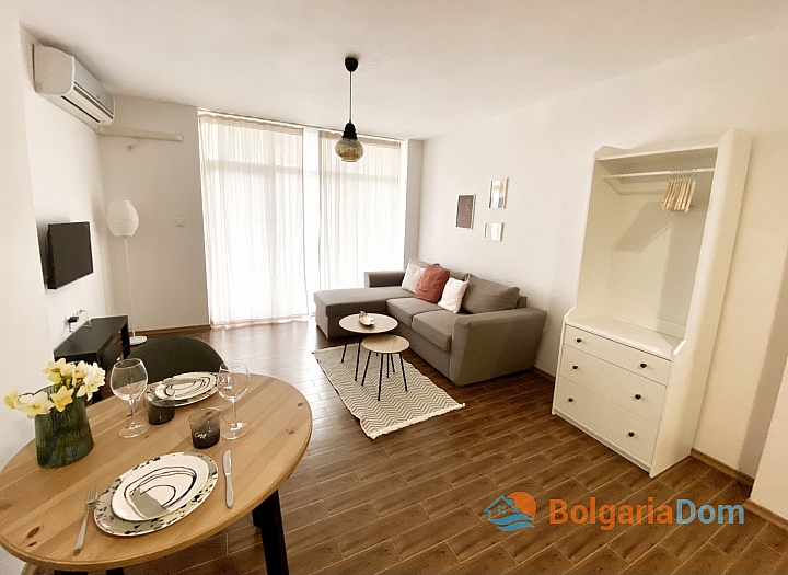 Spacious one-bedroom apartment in the Grand Кamelia complex, Sunny Beach. Photo 1