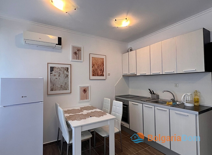 Przytulne dwupokojowe mieszkanie w kompleksie Sun Wave. Zdjęcie 8