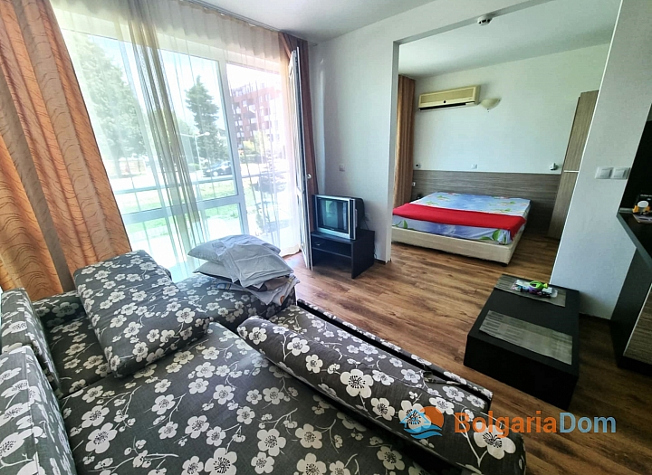 Apartment in the Burgas quarter 350 meters from the sea. Photo 12