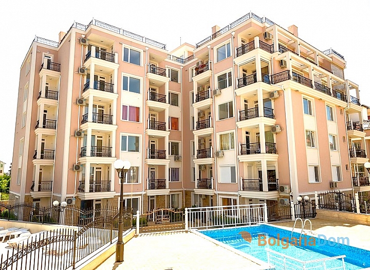 Geräumiges Studio im Zentrum von Sveti Vlas. Foto 1