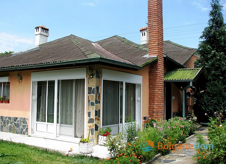 Одноэтажный дом для продажи в селе Подвис. Фото 1