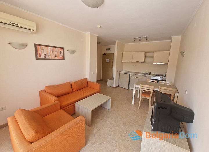 Apartment mit Poolblick in einer großen Anlage. Foto 11