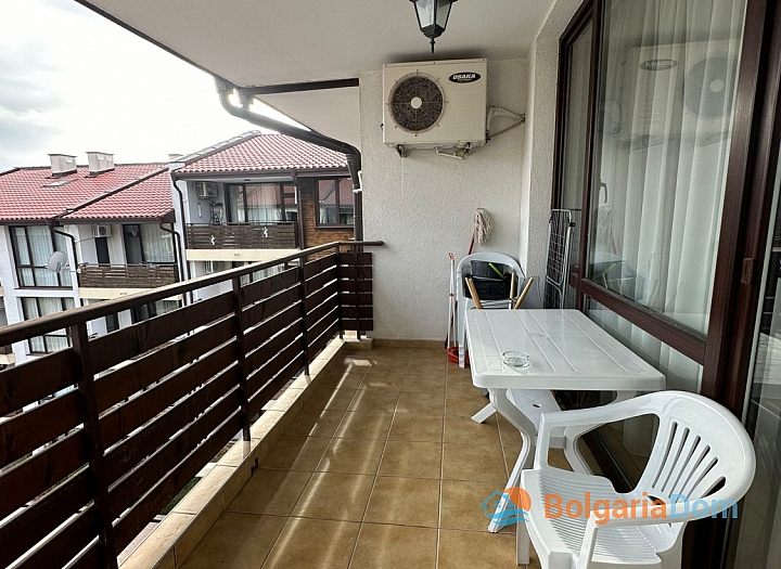 Apartment mit zwei Schlafzimmern in Nessebar. Foto 10