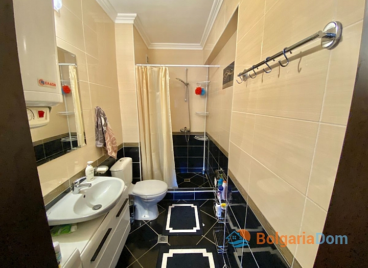 Квартира с тремя спальнями и видом на море и паркоместом. Foto 25