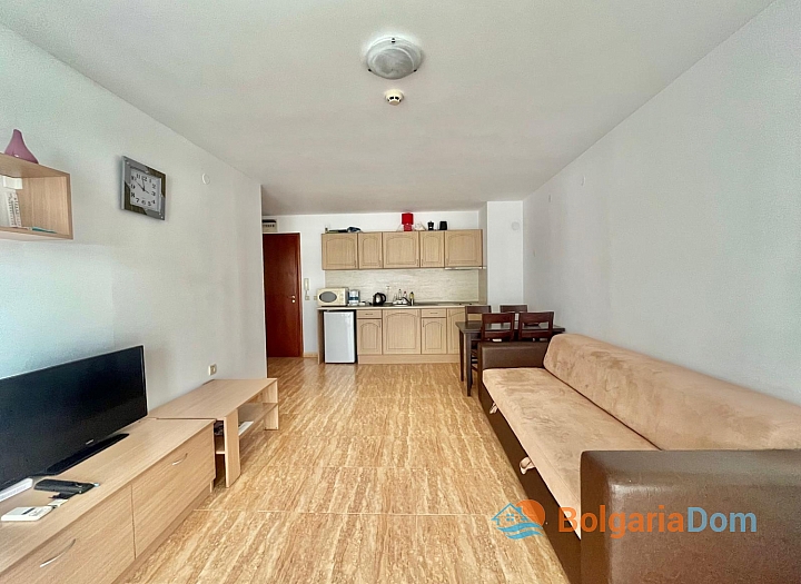 Apartment with a small sea view in a beautiful complex. Photo 4