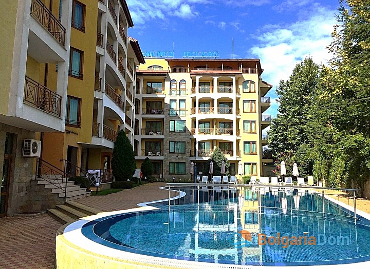 Spacious apartment 600 meters from the beach. Photo 1