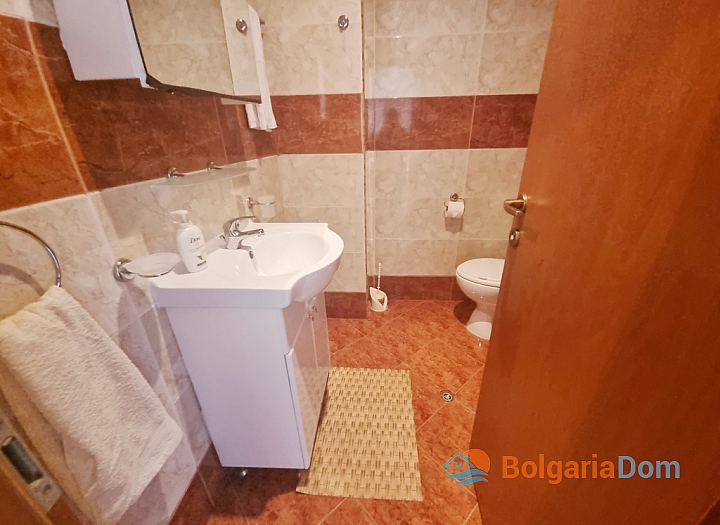 Просторная квартира с видом на бассейн в большом жилом комплексе. Фото 18 Просторная квартира с видом на бассейн в большом жилом комплексе. Фото 18