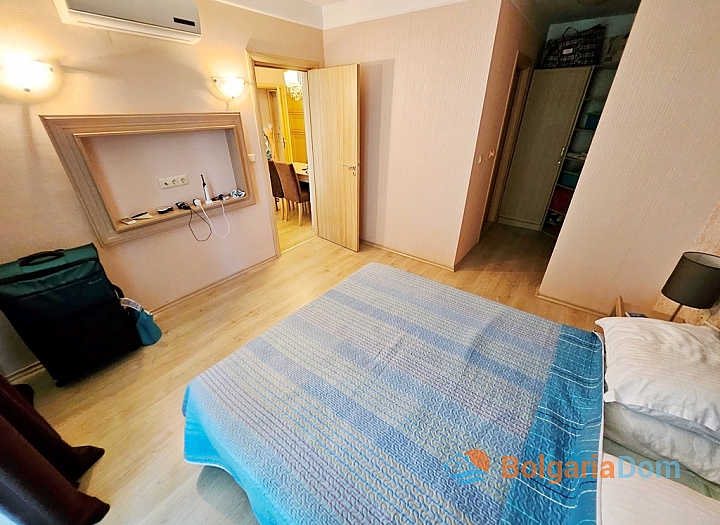 Dvoupokojový apartmán v luxusním komplexu 700 metrů od moře. Foto 17