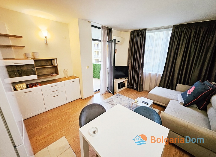 Apartament dwupokojowy 400 metrów od morza. Zdjęcie 2